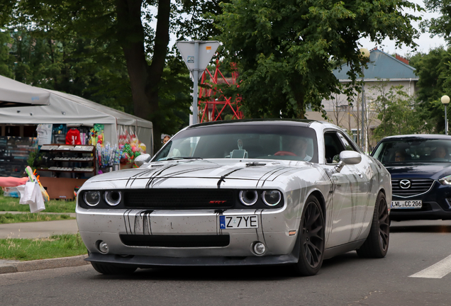 Dodge Challenger SRT-8