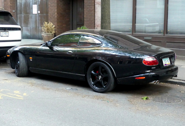 Jaguar XKR
