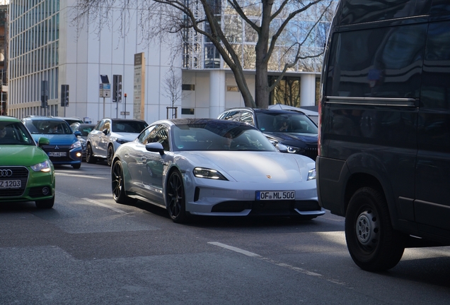 Porsche Taycan Turbo