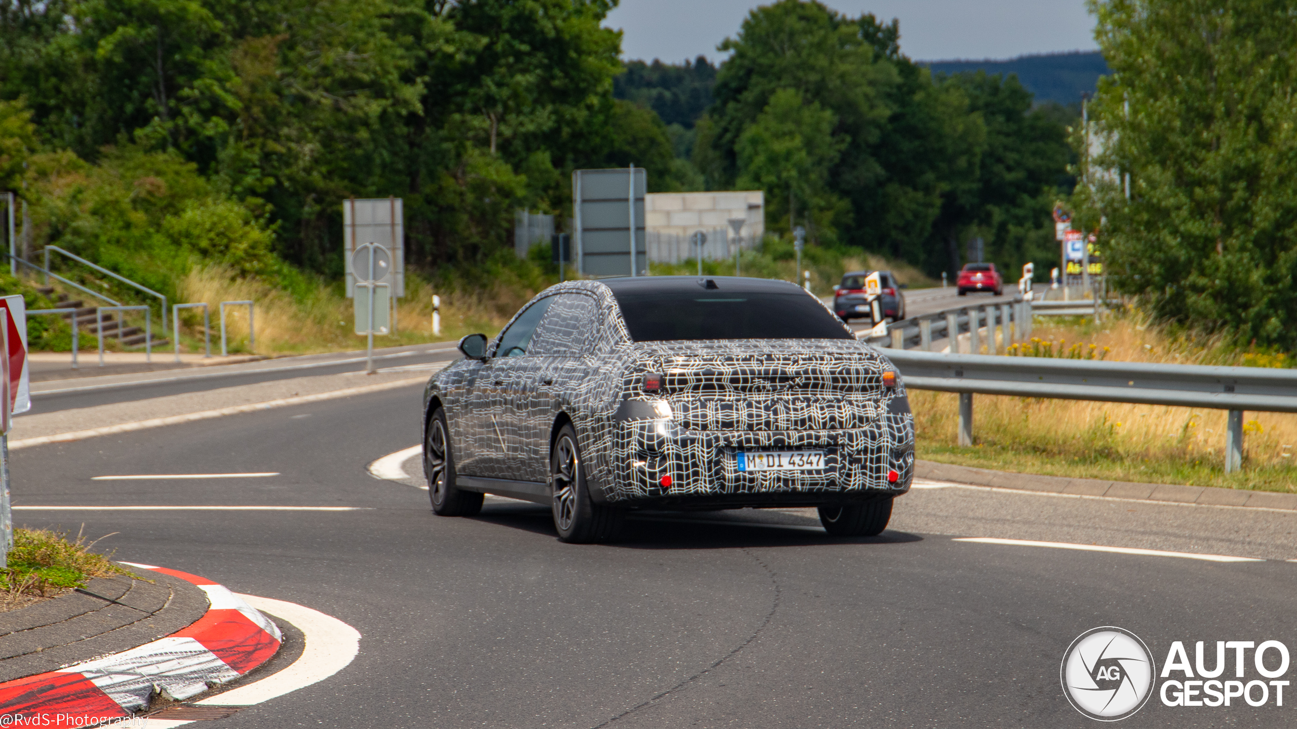 BMW 7 Series G70 2026