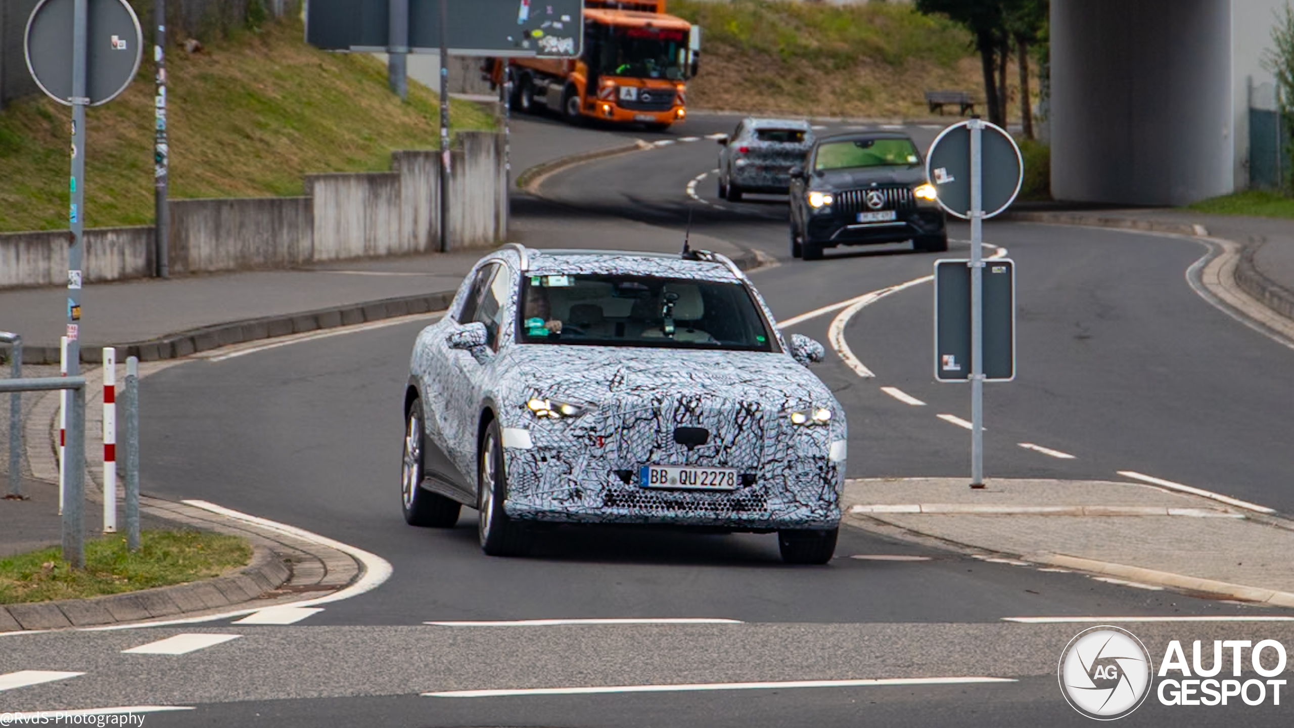 Mercedes-Benz EQC SUV 2025