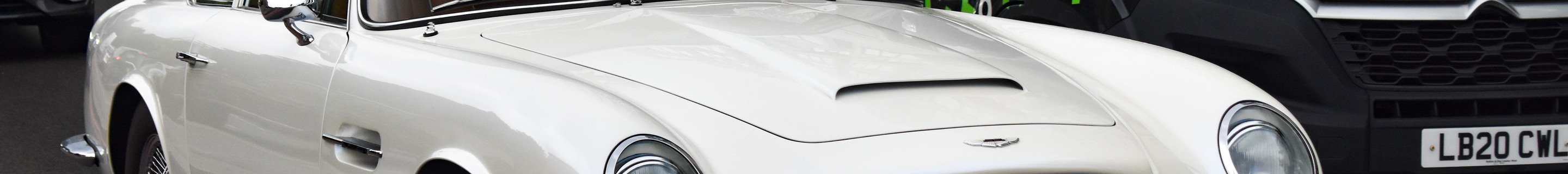 Aston Martin DB6 MKII