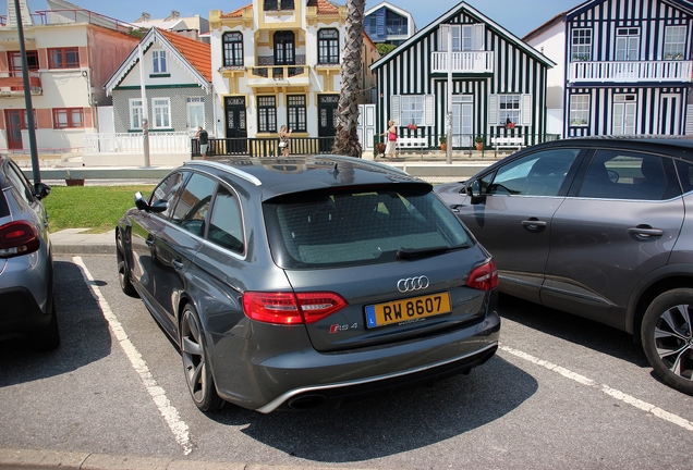 Audi RS4 Avant B8