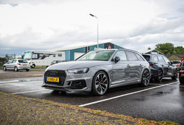 Audi RS4 Avant B9