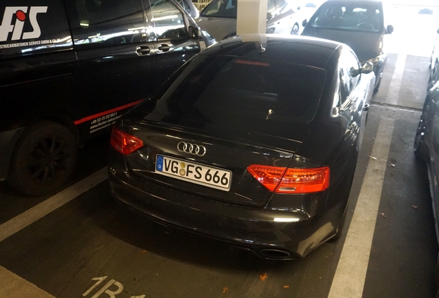 Audi RS5 B8 2012