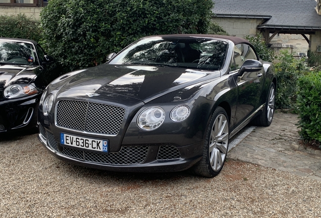 Bentley Continental GTC 2012