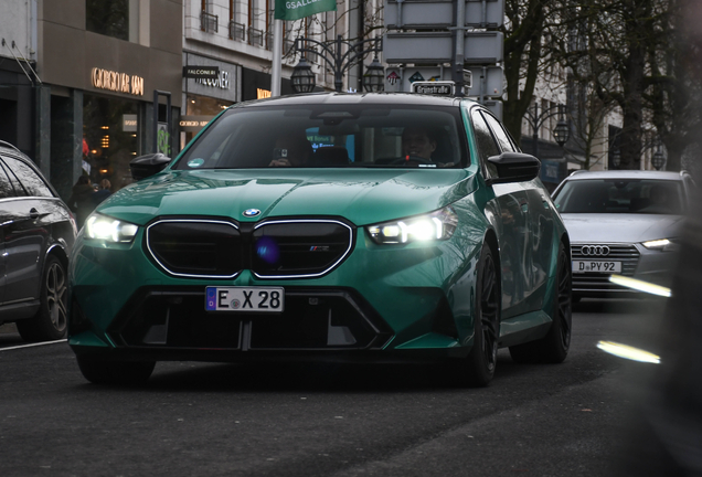 BMW M5 G90