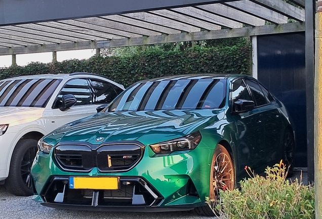 BMW M5 G90