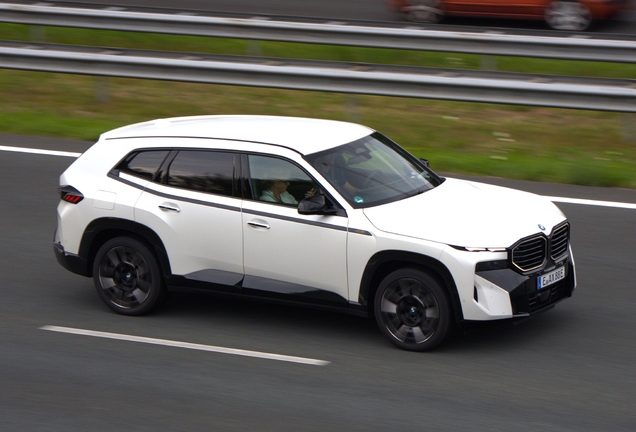 BMW XM G09