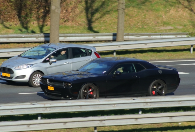 Dodge Challenger SRT-8