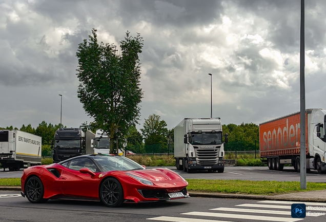 Ferrari 488 Pista