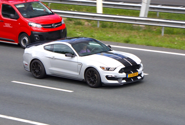 Ford Mustang Shelby GT350 2015