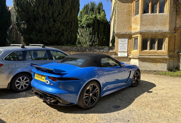 Jaguar F-TYPE SVR Convertible 2017