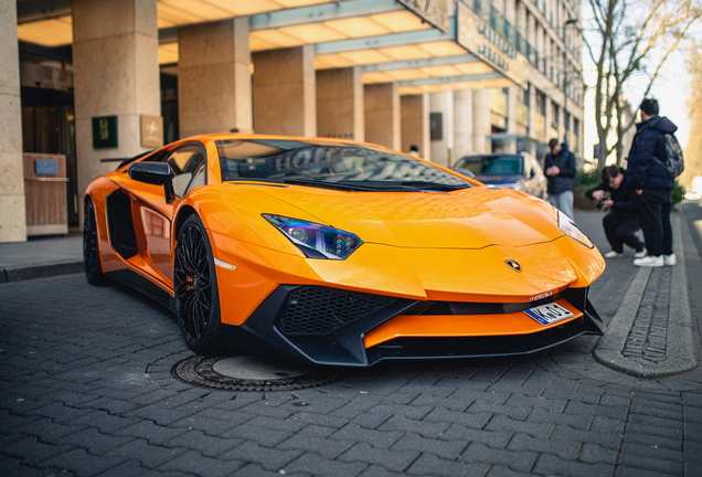 Lamborghini Aventador LP750-4 SuperVeloce