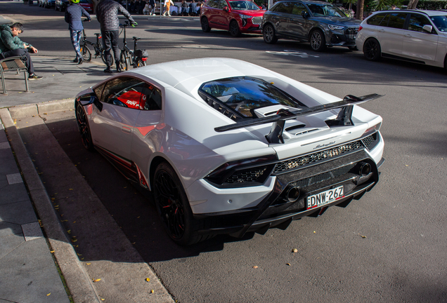 Lamborghini Huracán LP640-4 Performante