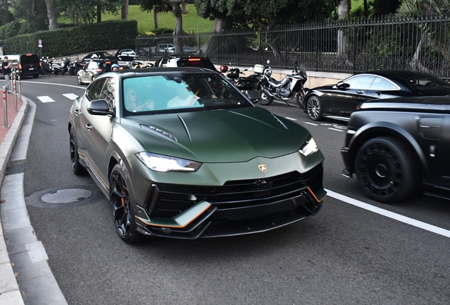 Lamborghini Urus Performante
