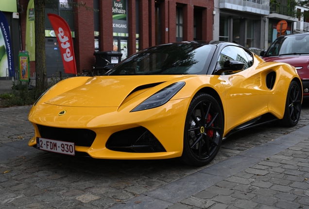 Lotus Emira