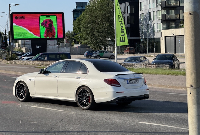 Mercedes-AMG E 63 S W213