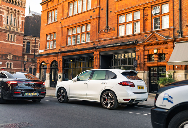Porsche 958 Cayenne GTS