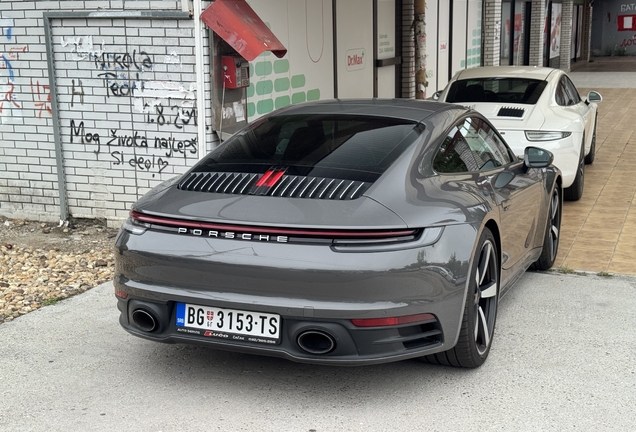 Porsche 992 Carrera 4S