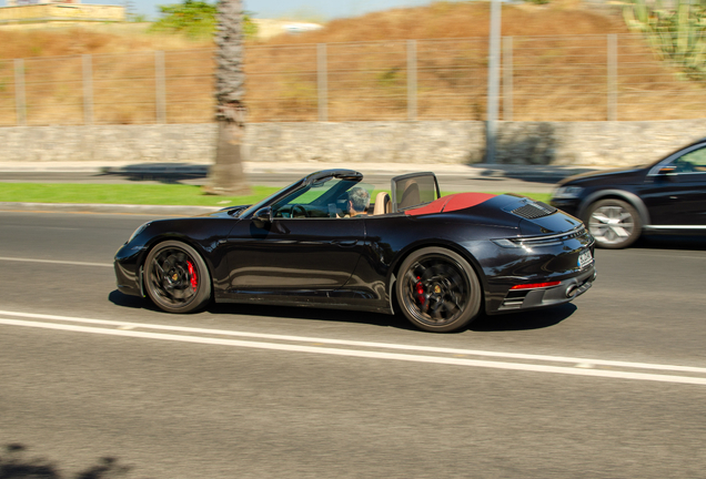Porsche 992 Carrera GTS Cabriolet