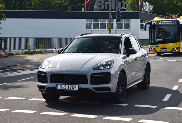 Porsche 9YA Cayenne GTS