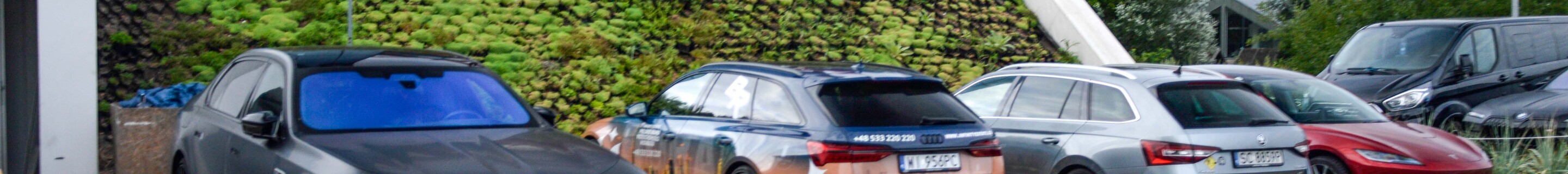 BMW M760e xDrive