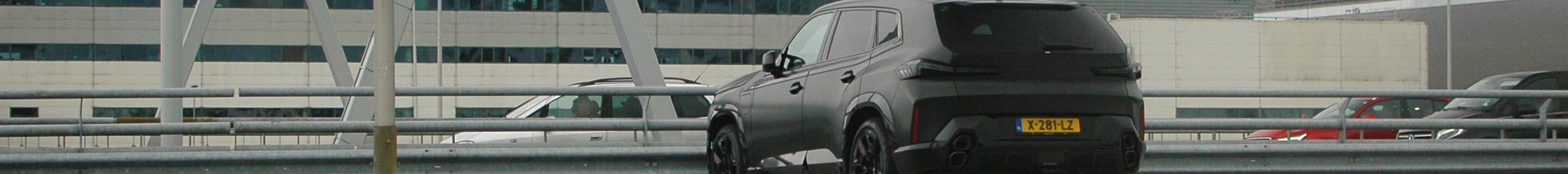 BMW XM G09 Label Red