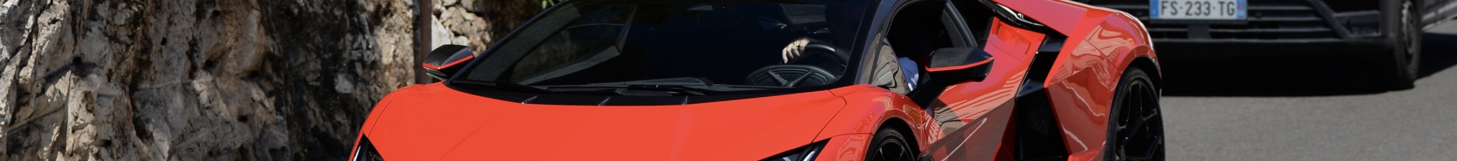 Lamborghini Revuelto