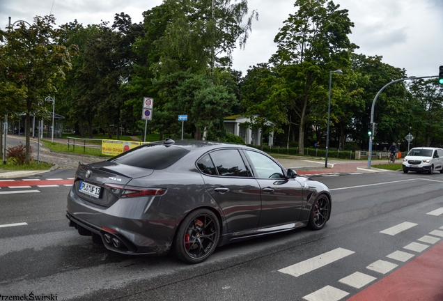 Alfa Romeo Giulia Quadrifoglio 2023