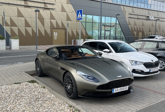 Aston Martin DB11