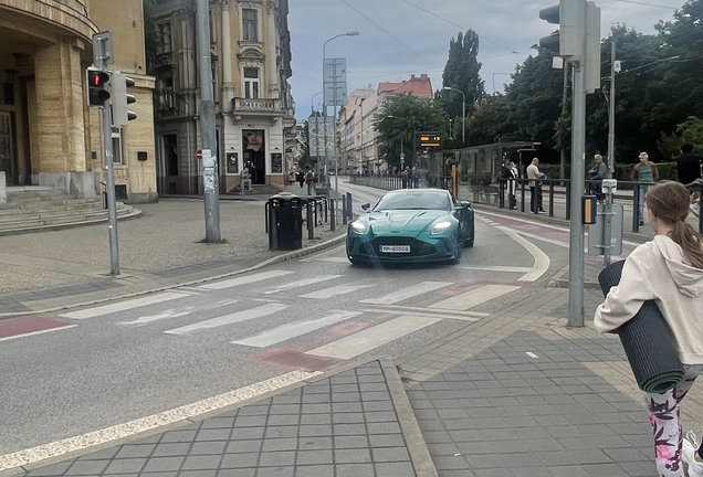 Aston Martin V12 Vantage 2023