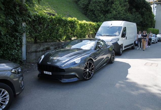 Aston Martin Vanquish 2013