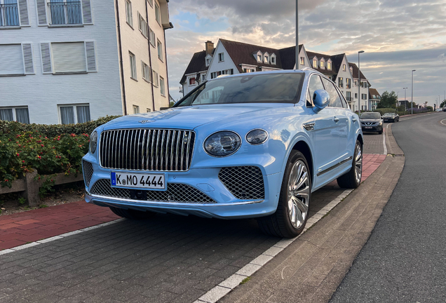Bentley Bentayga Azure 2024