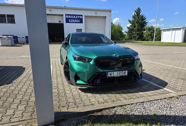 BMW M5 G90