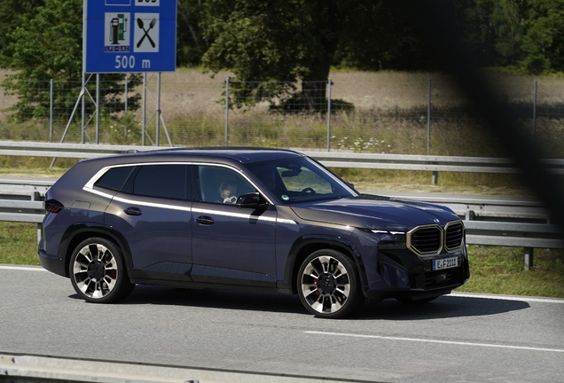 BMW XM G09