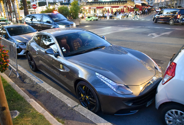 Ferrari FF