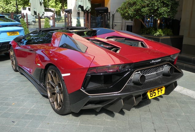Lamborghini Aventador LP780-4 Ultimae Roadster