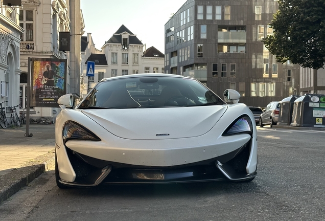 McLaren 570GT