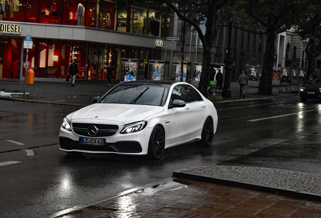 Mercedes-AMG C 63 S W205
