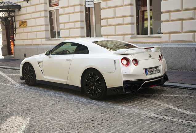 Nissan GT-R 2017