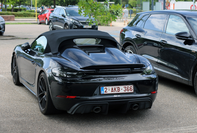 Porsche 718 Spyder