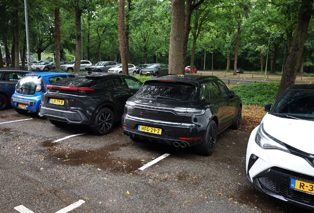 Porsche 95B Macan GTS MkII