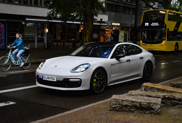 Porsche 971 Panamera Turbo S E-Hybrid
