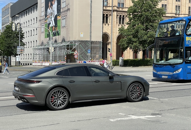 Porsche 972 Panamera Turbo E-Hybrid