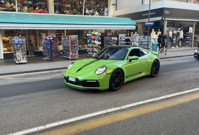 Porsche 992 Carrera 4S