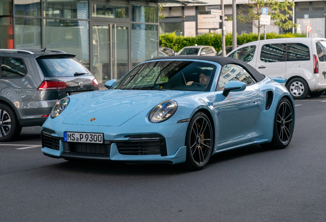 Porsche 992 Turbo Cabriolet