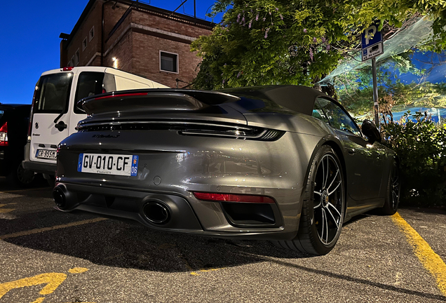 Porsche 992 Turbo S Cabriolet