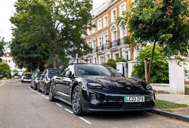 Porsche Taycan GTS