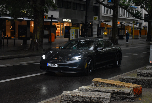 Porsche Taycan Turbo S